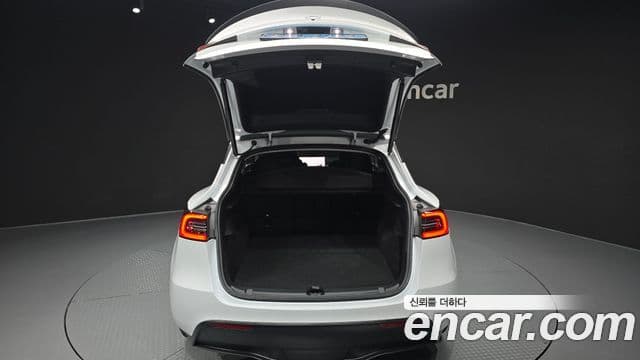 Tesla модель Y, 2023 20