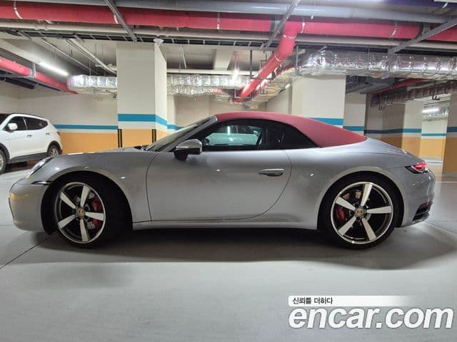 Porsche 911 (992) Carrera 4S кабриолет, 2022 3