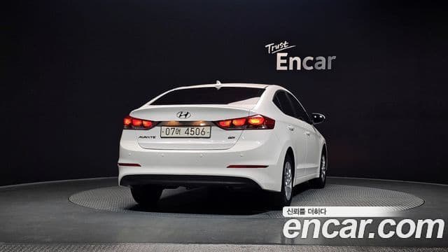 Hyundai Avante AD Style, 2017 4