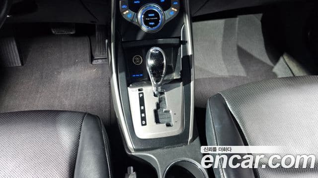 Hyundai Avante MD M16 GDI Smart, 2013 9