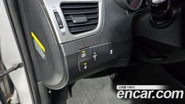 Hyundai Avante MD M16 GDI Smart, 2013 20