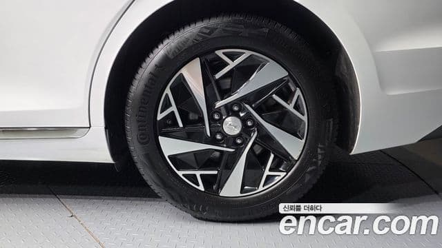 Hyundai The / новый New Grandeur IG гибрид Le Blanc, 2022 все фото