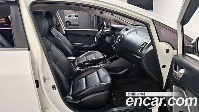 Kia K3 Luxury, 2015 10