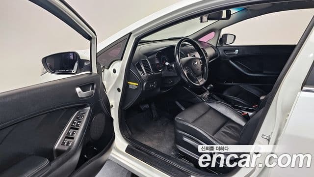 Kia K3 Luxury, 2015 11