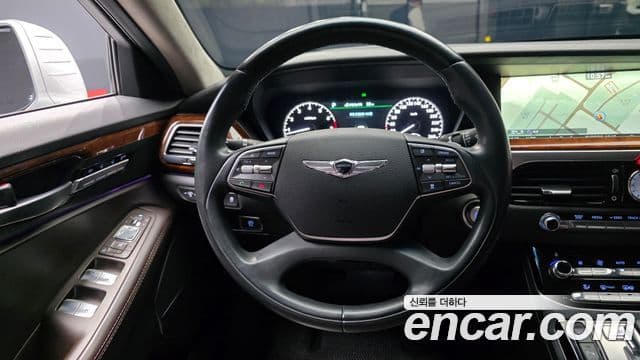 Genesis EQ900 Prestige, 2016 13