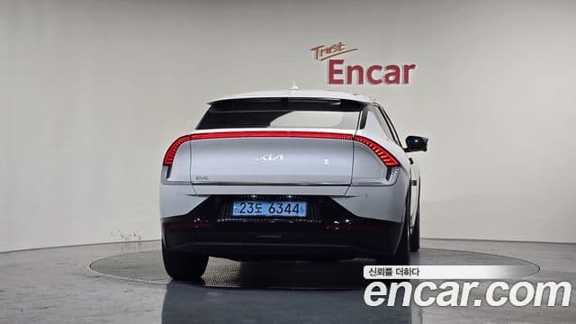 Kia EV6 Air, 2023 4