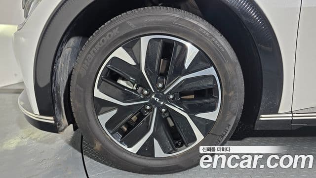 Kia EV6 Air, 2023 все фото