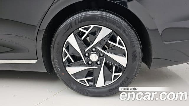 Hyundai The / новый New Grandeur IG гибрид Le Blanc, 2023 все фото