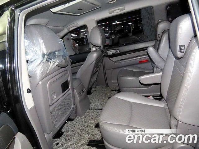 KG모빌리티(SsangYong) Korando 투리스모 4WD RX 9인승, 2016 7