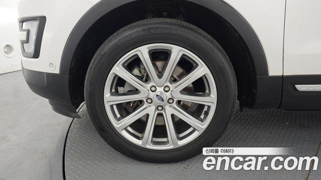 Ford Explorer 5세대, 2017 все фото