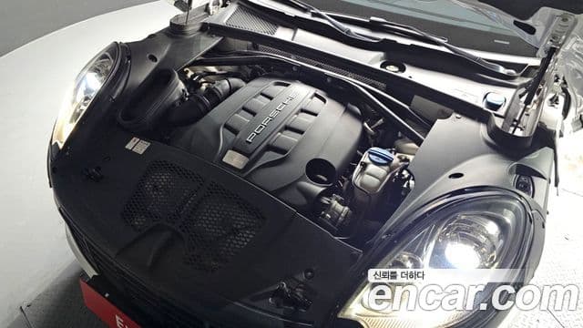 Porsche Macan 95B, 2017 6