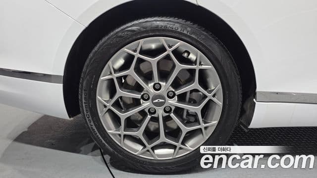 Genesis G80 (RG3) бензин 3.5 турбо AWD, 2022 все фото