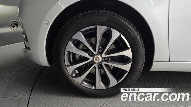 Renault Korea(Samsung) 조에 intense, 2021 все фото