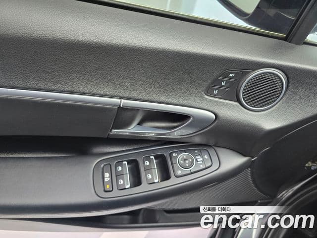 Hyundai Sonata гибрид (DN8) Family, 2020 16