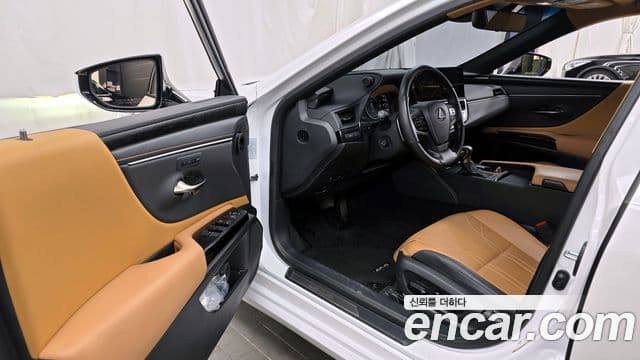 Lexus ES300h 7세대 Luxury Plus, 2024 10