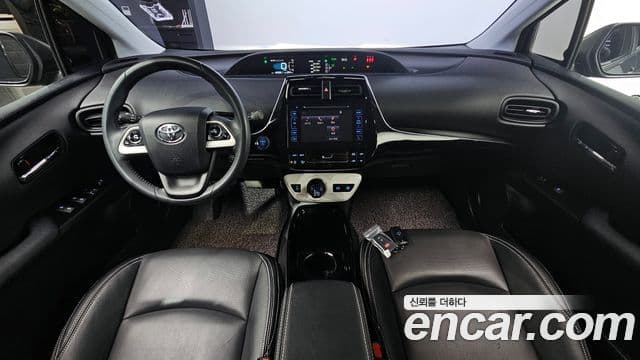 Toyota 프리우스 4세대 1.8 E, 2017 7