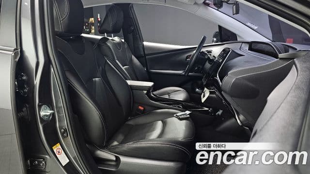 Toyota 프리우스 4세대 1.8 E, 2017 10