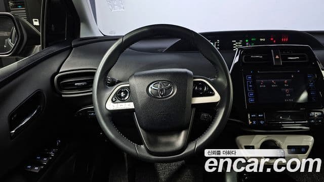 Toyota 프리우스 4세대 1.8 E, 2017 13