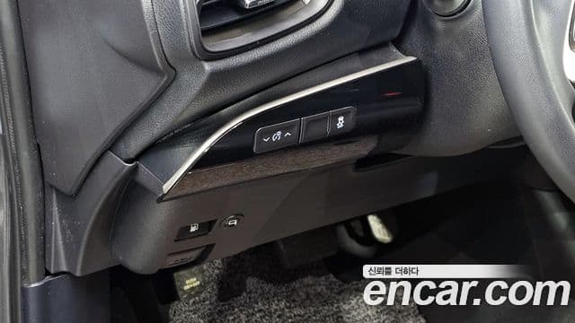 Toyota 프리우스 4세대 1.8 E, 2017 17