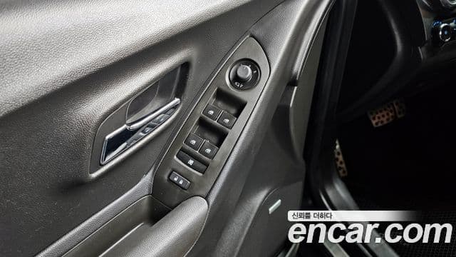 Chevrolet(GM대우) Trax 1.4 Perfect чёрный, 2016 13
