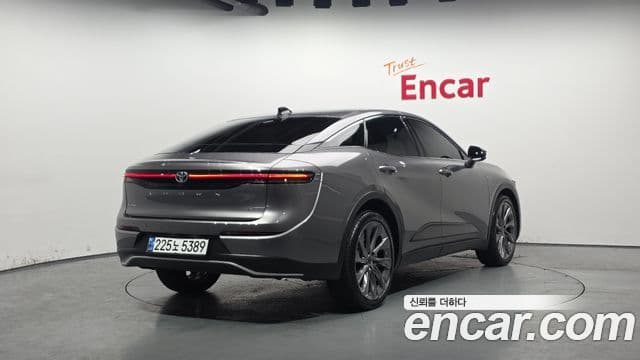 Toyota 크라운 кроссовер, 2025 2