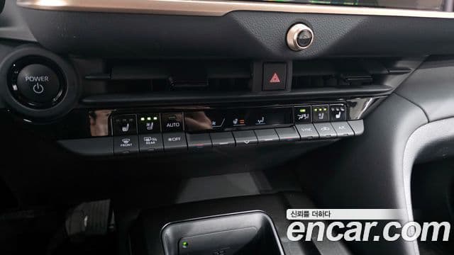 Toyota 크라운 кроссовер, 2025 17