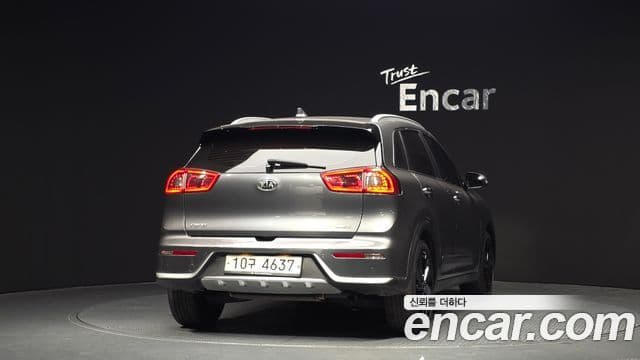 Kia Niro Noblesse, 2017 4