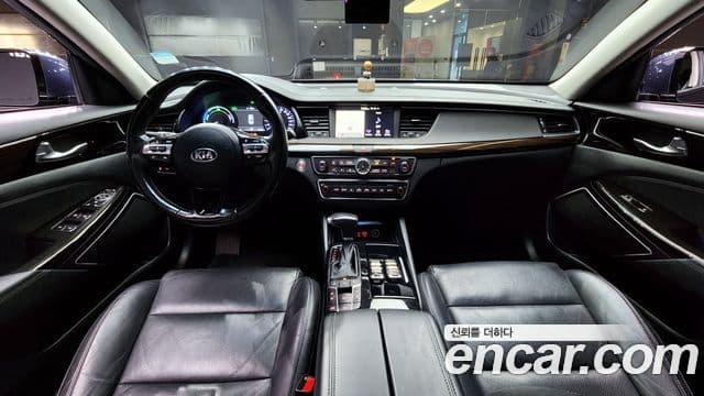 Kia All New K7 гибрид Noblesse, 2018 7