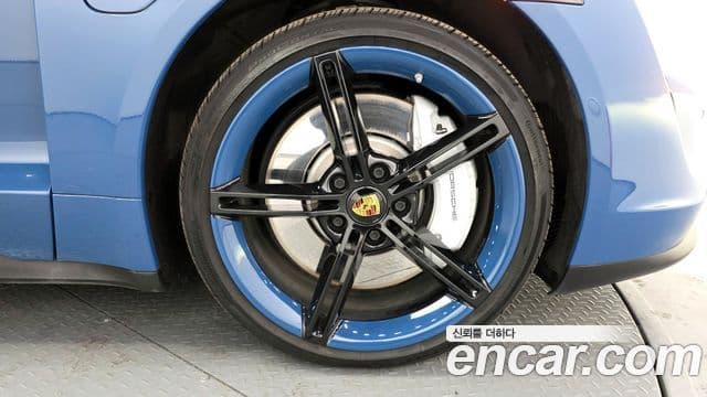 Porsche 타이칸 базовый, 2022 все фото