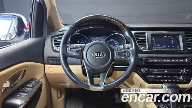 Kia The / новый New Carnival Noblesse, 2019 13