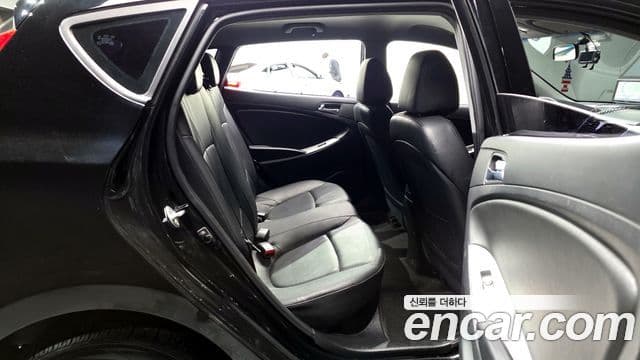 Hyundai Accent(новый кузов / новое поколение) Modern, 2015 12