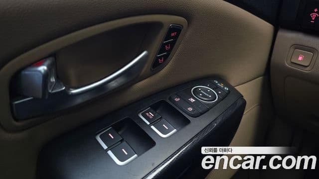 Kia All New Carnival Noblesse, 2015 18