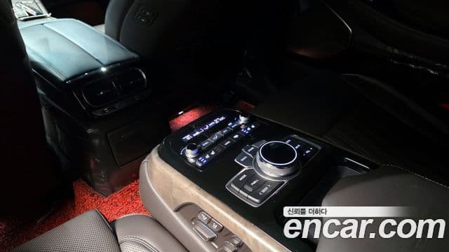 Genesis G90 Prestige, 2019 18