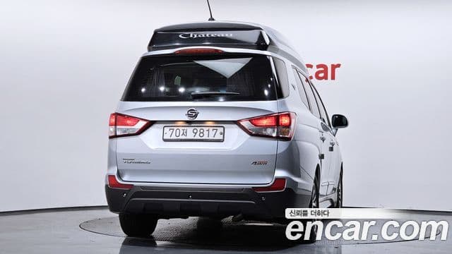 KG모빌리티(SsangYong) Korando 투리스모 4WD Chateau 11인승, 2014 4