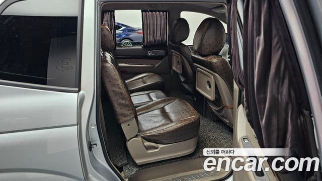 KG모빌리티(SsangYong) Korando 투리스모 4WD Chateau 11인승, 2014 12