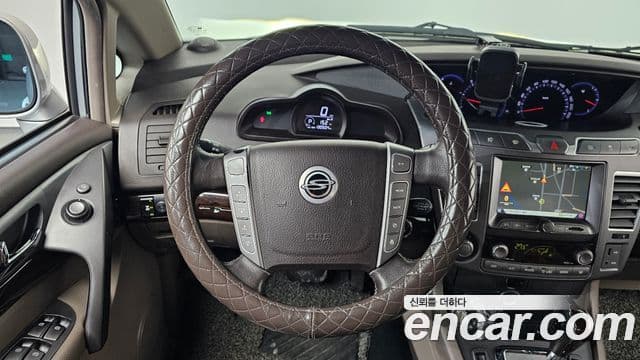 KG모빌리티(SsangYong) Korando 투리스모 4WD Chateau 11인승, 2014 13