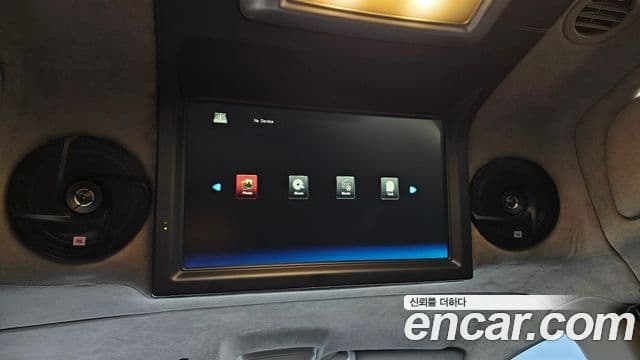 KG모빌리티(SsangYong) Korando 투리스모 4WD Chateau 11인승, 2014 17