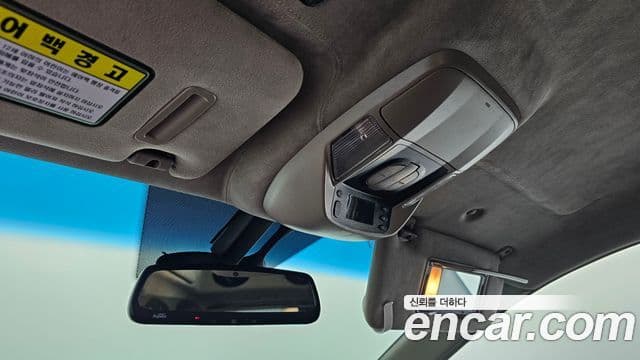 KG모빌리티(SsangYong) Korando 투리스모 4WD Chateau 11인승, 2014 19