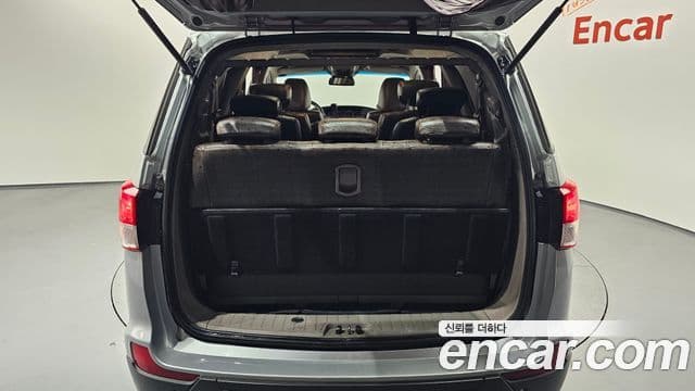 KG모빌리티(SsangYong) Korando 투리스모 4WD Chateau 11인승, 2014 20