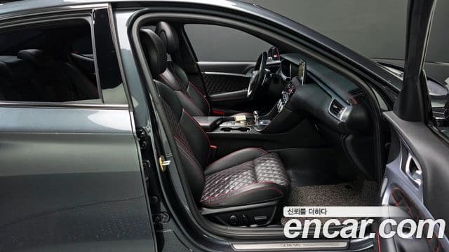 Genesis G70 Sport пакет, 2018 10