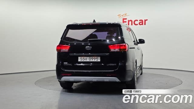 Kia All New Carnival Noblesse, 2016 4