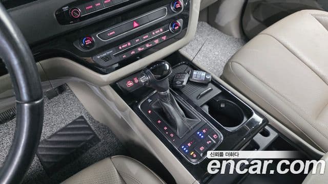 Kia All New Carnival Noblesse, 2016 9