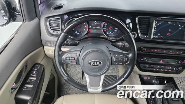 Kia All New Carnival Noblesse, 2016 13