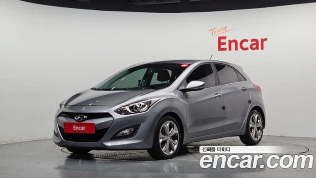 Hyundai i30(новый кузов / новое поколение) дизель 1.6 VGT Unique, 2012 1