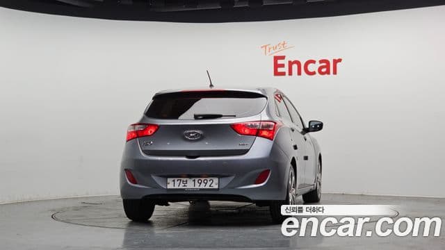 Hyundai i30(новый кузов / новое поколение) дизель 1.6 VGT Unique, 2012 4