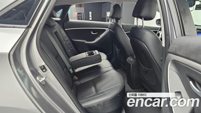 Hyundai i30(новый кузов / новое поколение) дизель 1.6 VGT Unique, 2012 12