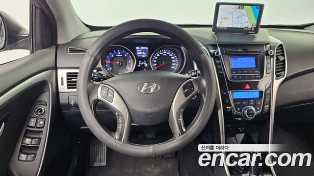 Hyundai i30(новый кузов / новое поколение) дизель 1.6 VGT Unique, 2012 13