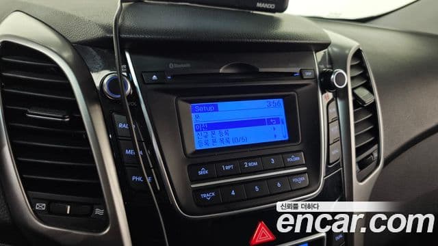 Hyundai i30(новый кузов / новое поколение) дизель 1.6 VGT Unique, 2012 15