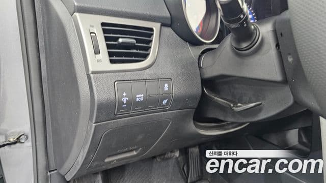 Hyundai i30(новый кузов / новое поколение) дизель 1.6 VGT Unique, 2012 18