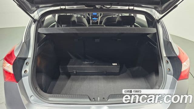 Hyundai i30(новый кузов / новое поколение) дизель 1.6 VGT Unique, 2012 20